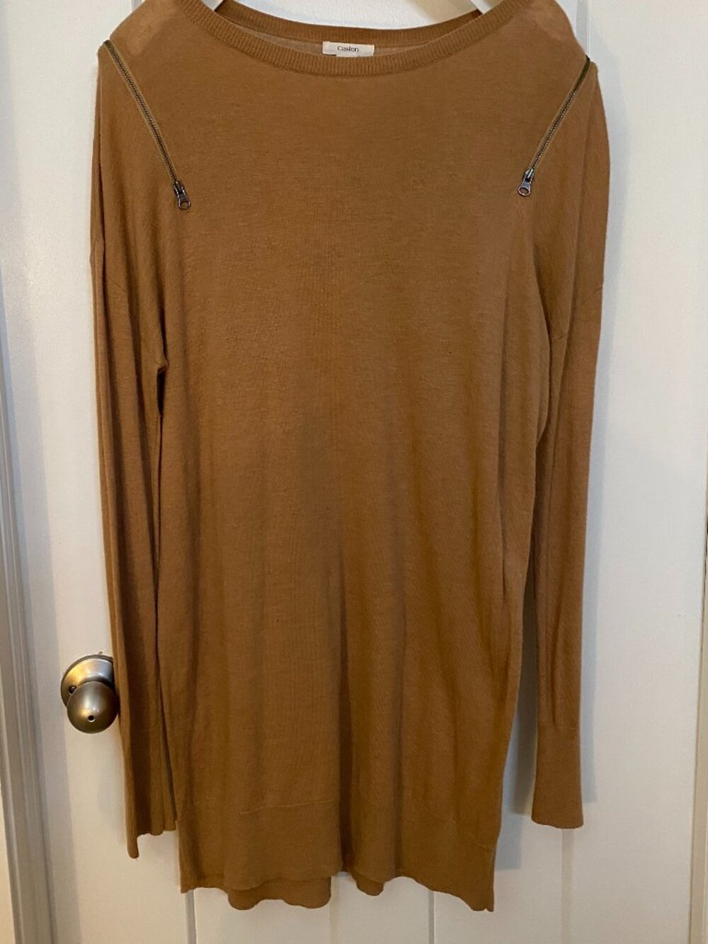 LIKE NEW! Caslon Tan Long Sweater with Shoulder Zippers